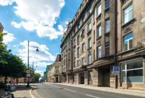 Duże 2 pokoje w centrum miasta przy EC1